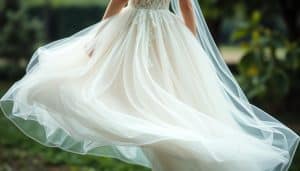 Brautkleid im Empire-Stil online kaufen